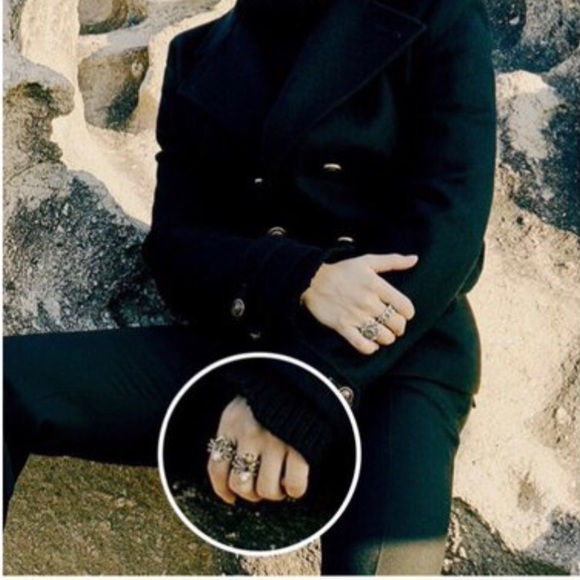 BNIB ALEXANDER MCQUEEN RING - Picture 3 of 13